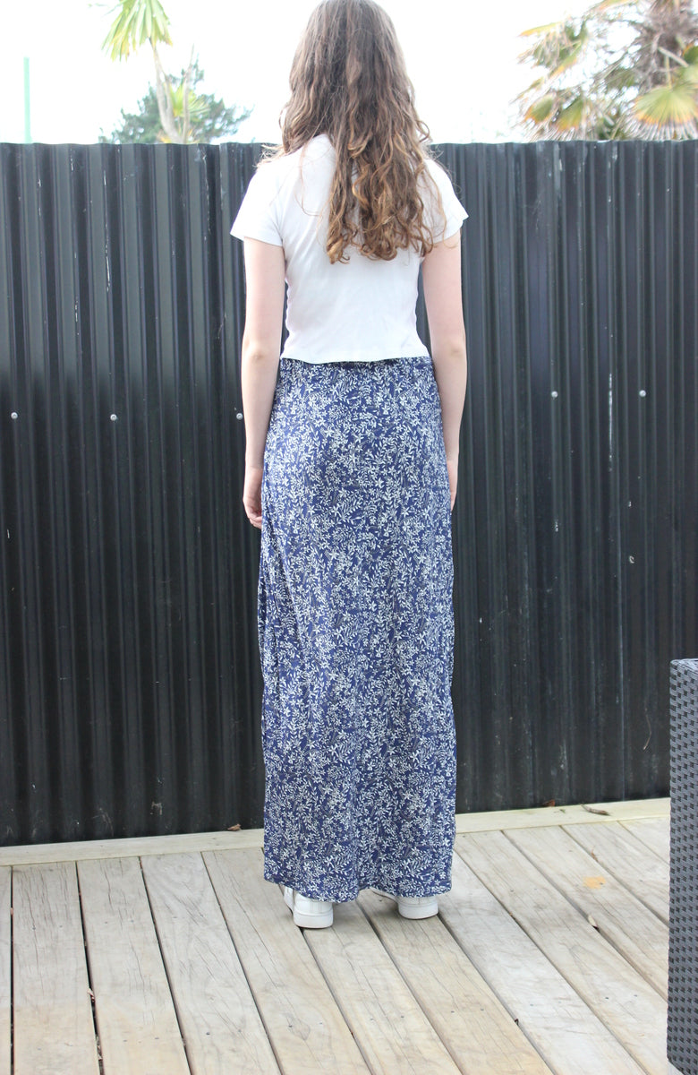 Bias cut skirt - blue floral