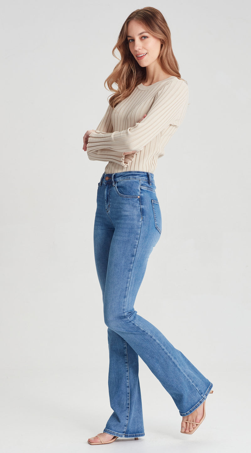 Charlie Flare leg Jean