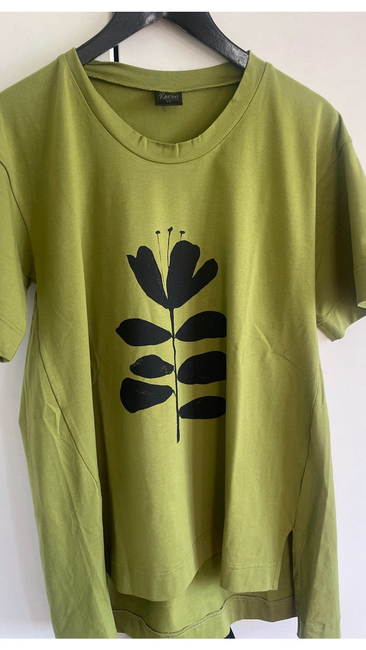 Avocado Bloom tee
