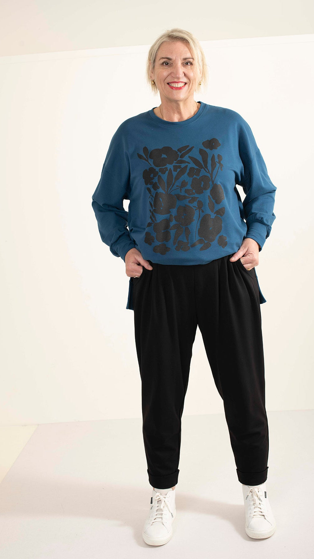 Storm Sweat Blue - Floral