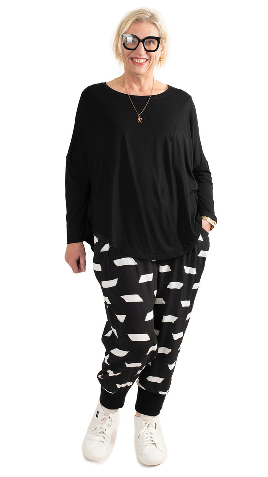 Rae Pant - b/w print