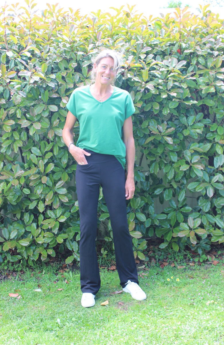 Demi tee - Green // PRE ORDER