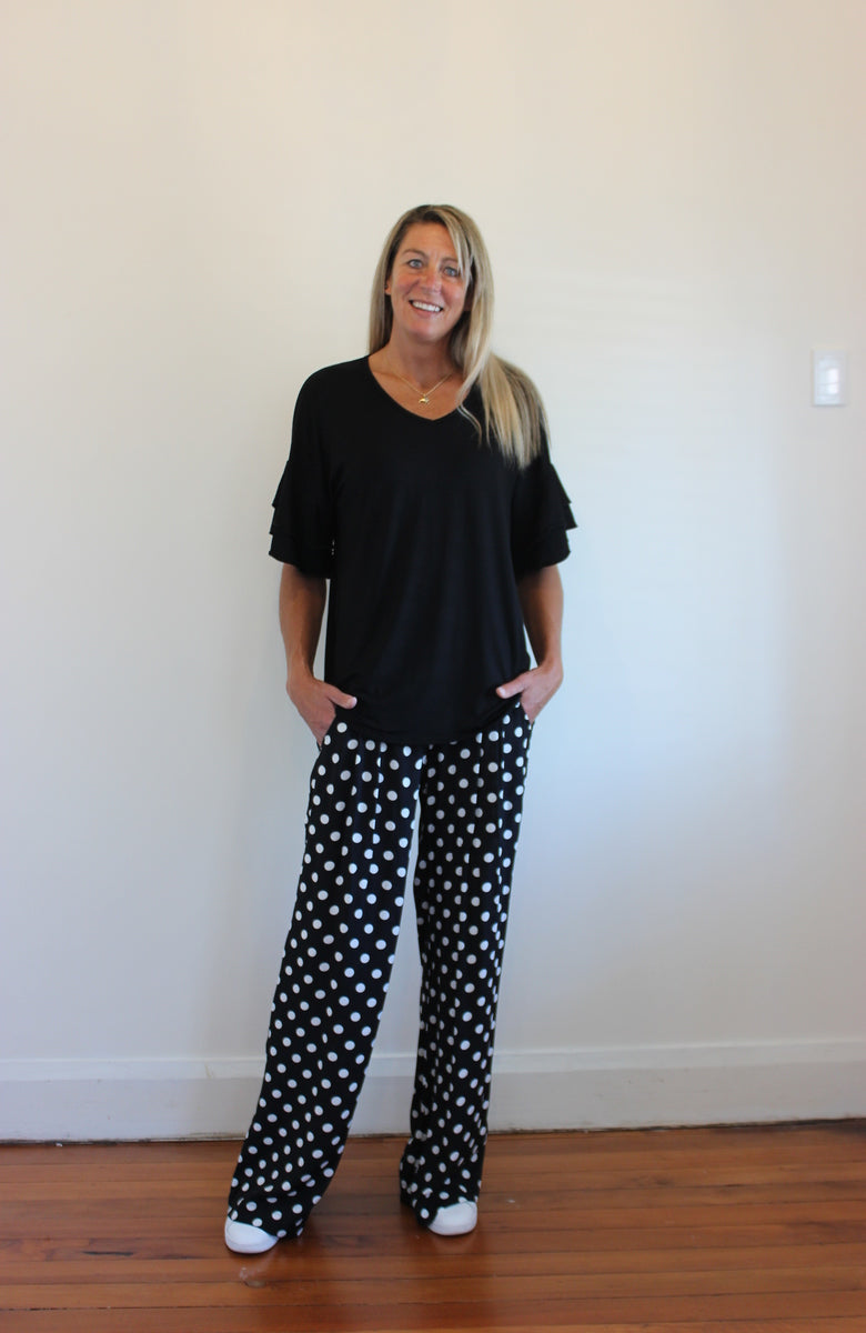 Frill me - Black // PRE ORDER