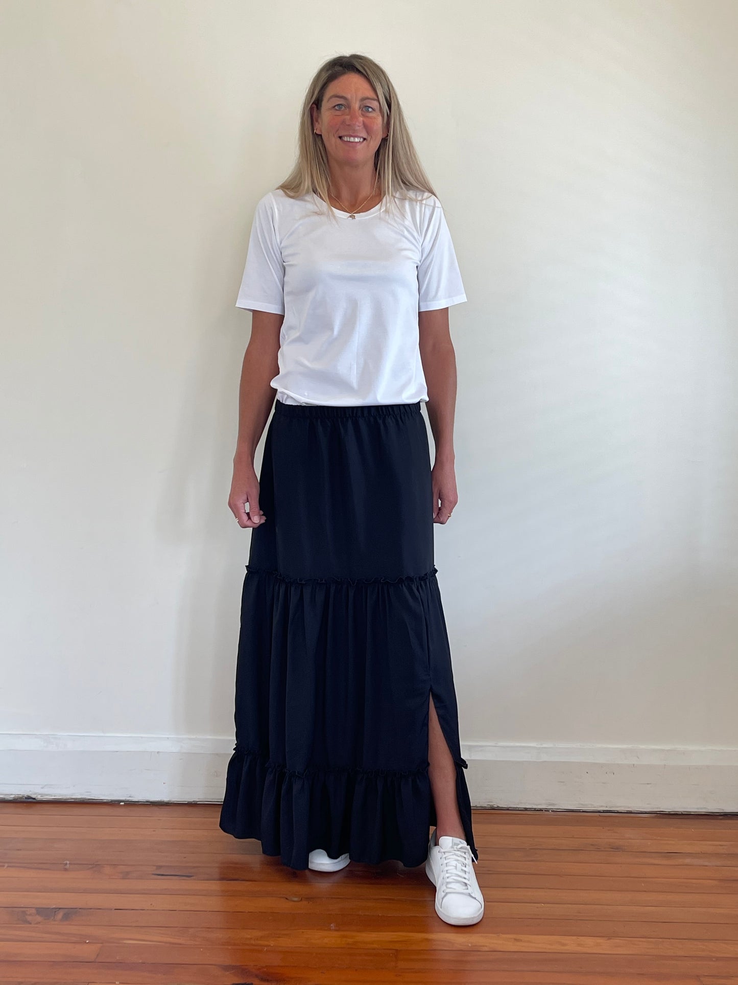 Mia Maxi skirt - Black