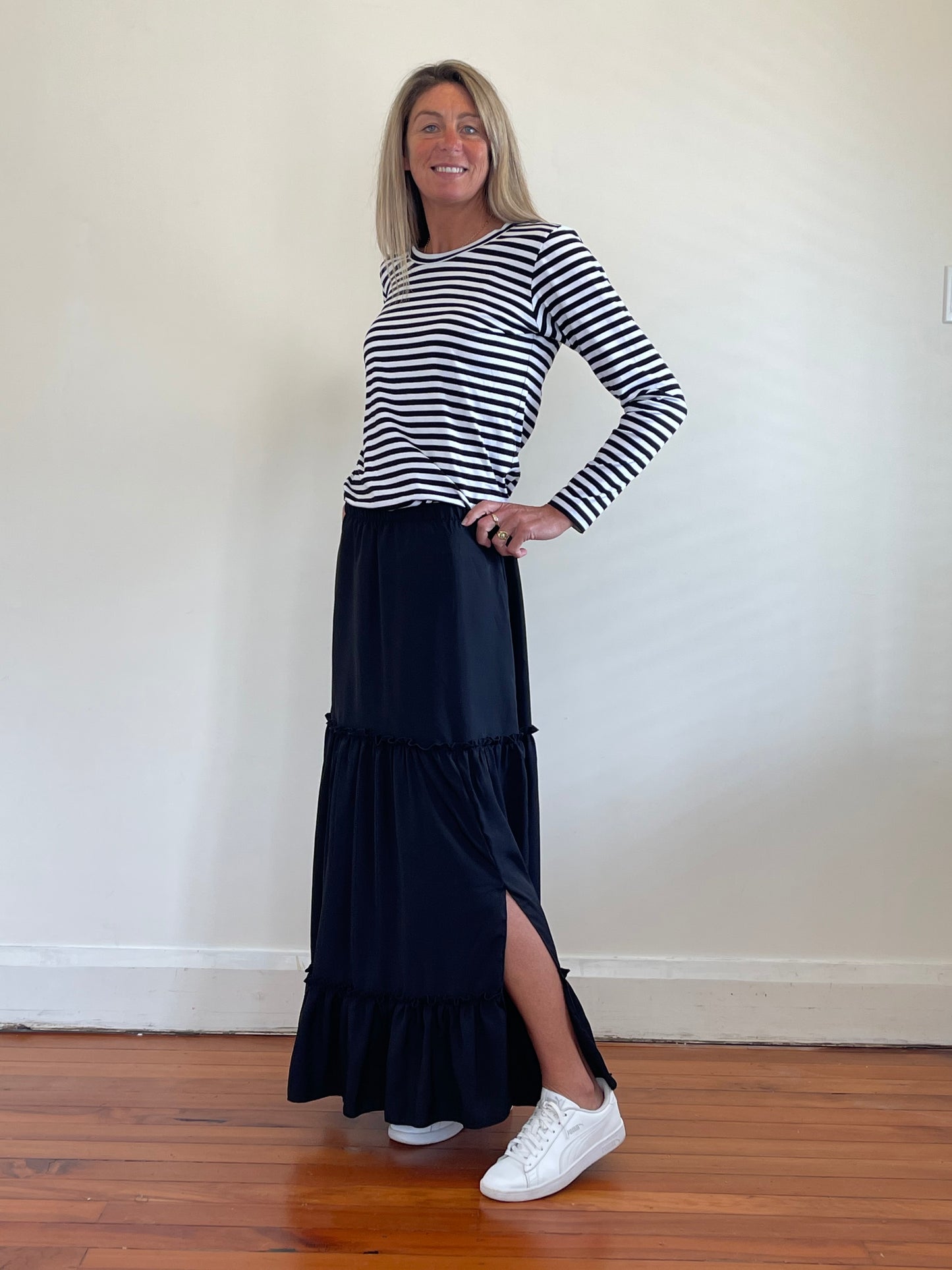 Mia Maxi skirt - Black