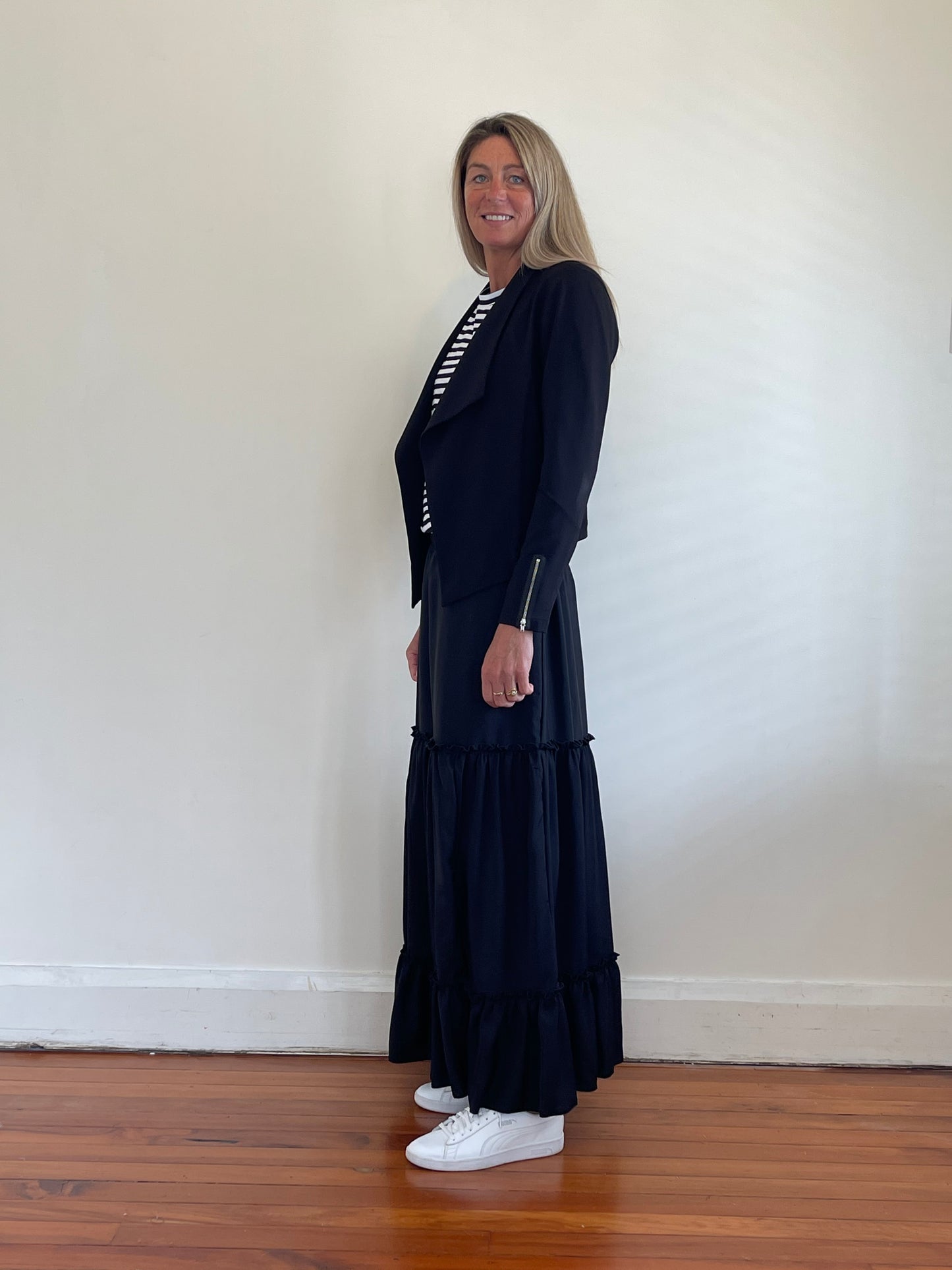 Mia Maxi skirt - Black