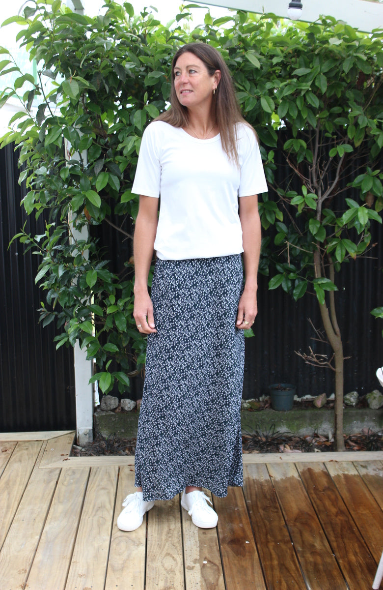 Bias cut skirt - blue floral