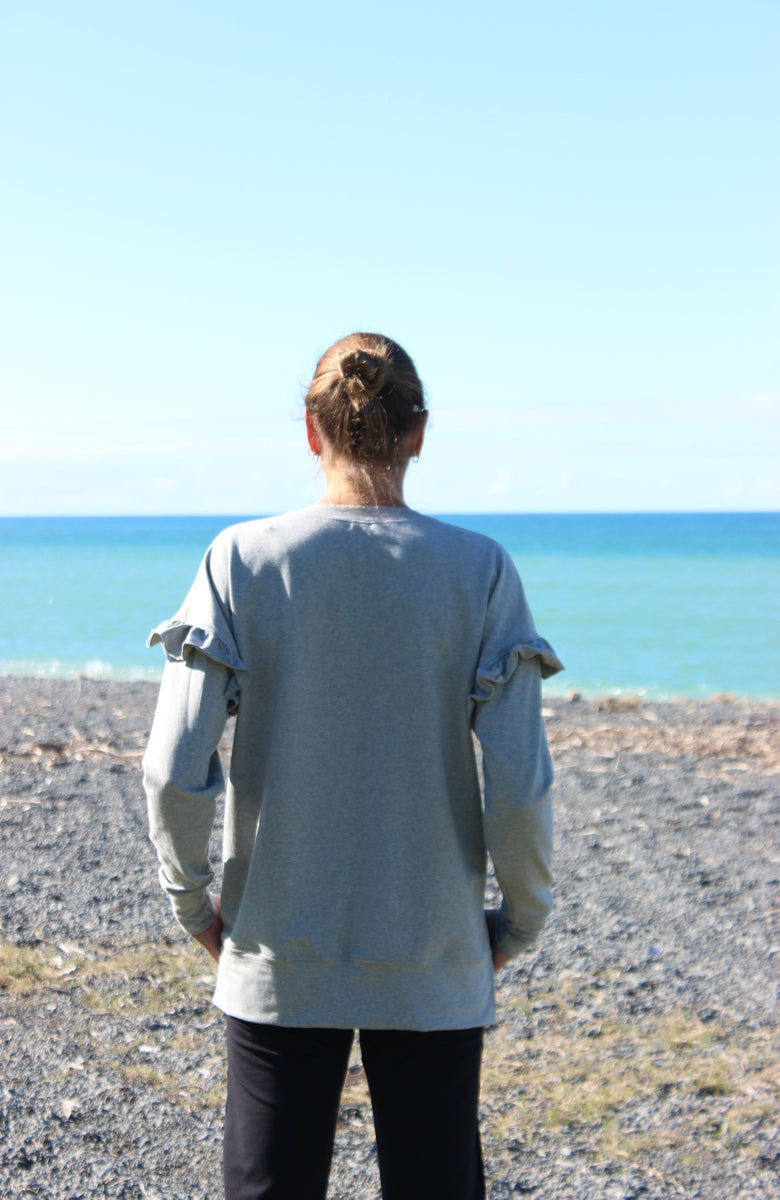 Frill sweat grey marle
