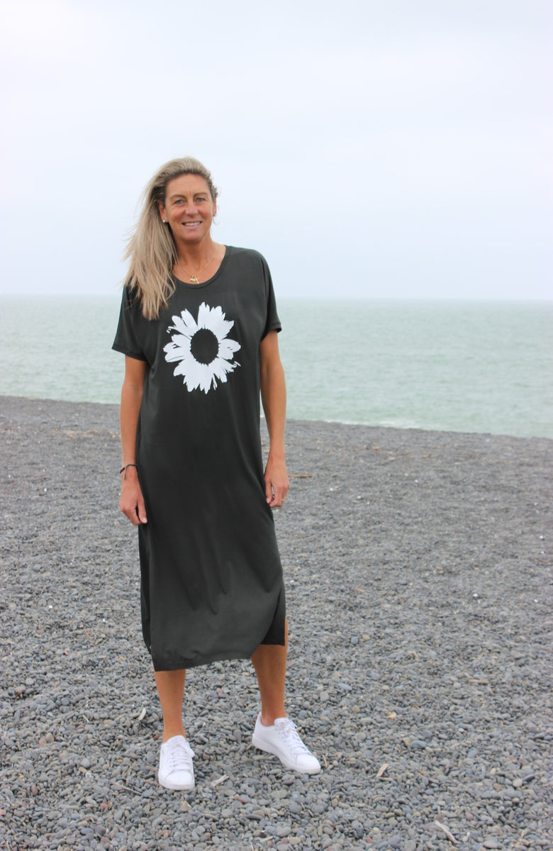 Sunflower Dress - Green Tall by Design Sunflower Dress - Green Tall by Design